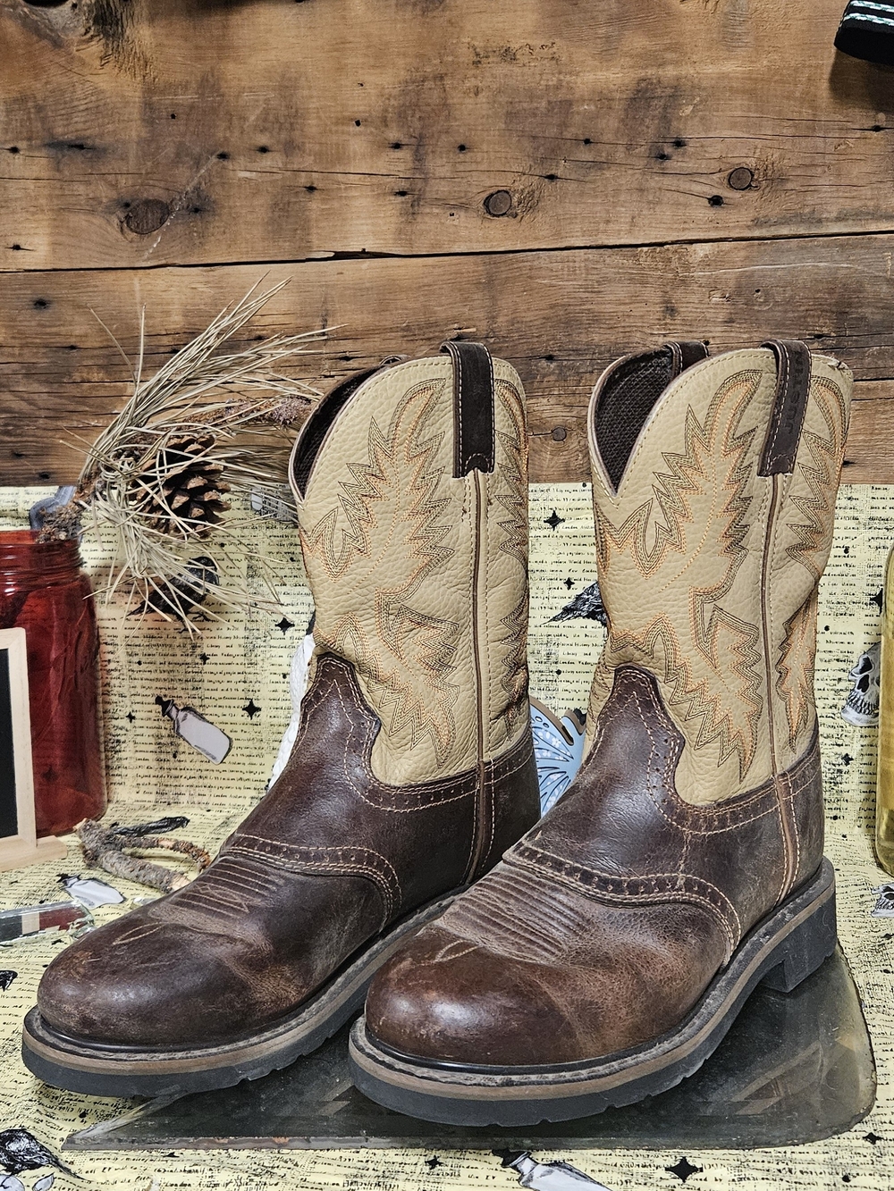 Justin Mens Brown & Tan Western Work Boots 10 1/2 D